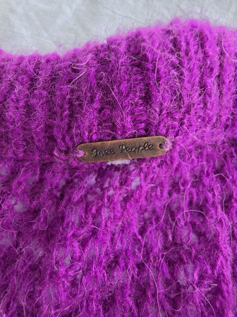 Free People Bold Purple V-Neck Knit Sweater Size XL - Picture 2 of 7
